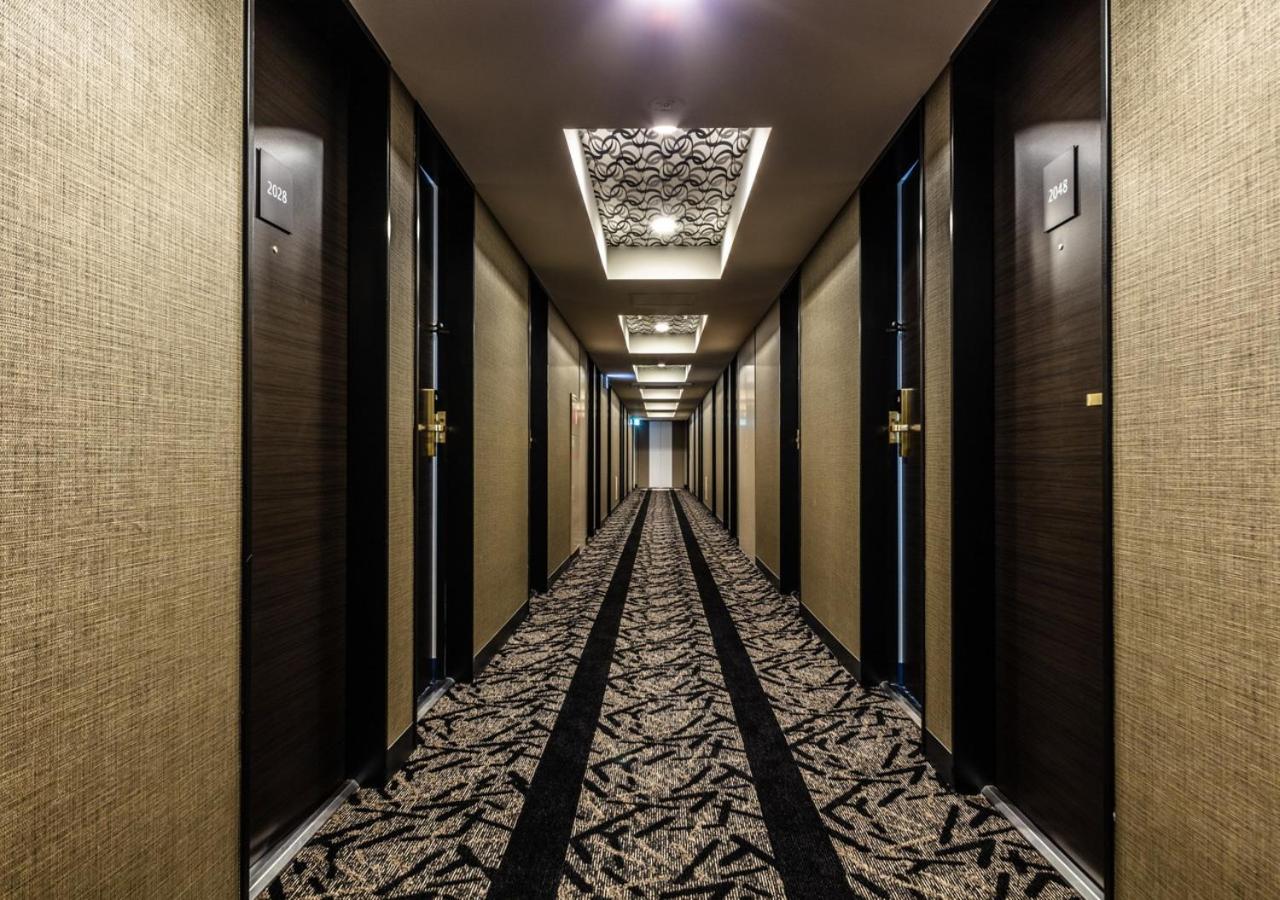 Apa Hotel Higashi Shinjuku Kabukicho Tower Tokyo prefektur Exteriör bild